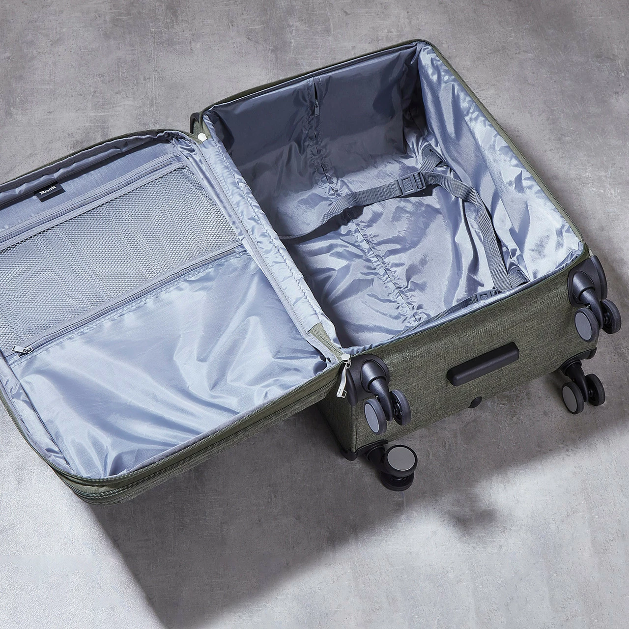 Rock Rocklite DLX 4 Wheel Expandable Medium Suitcase - 68cm - Image 9