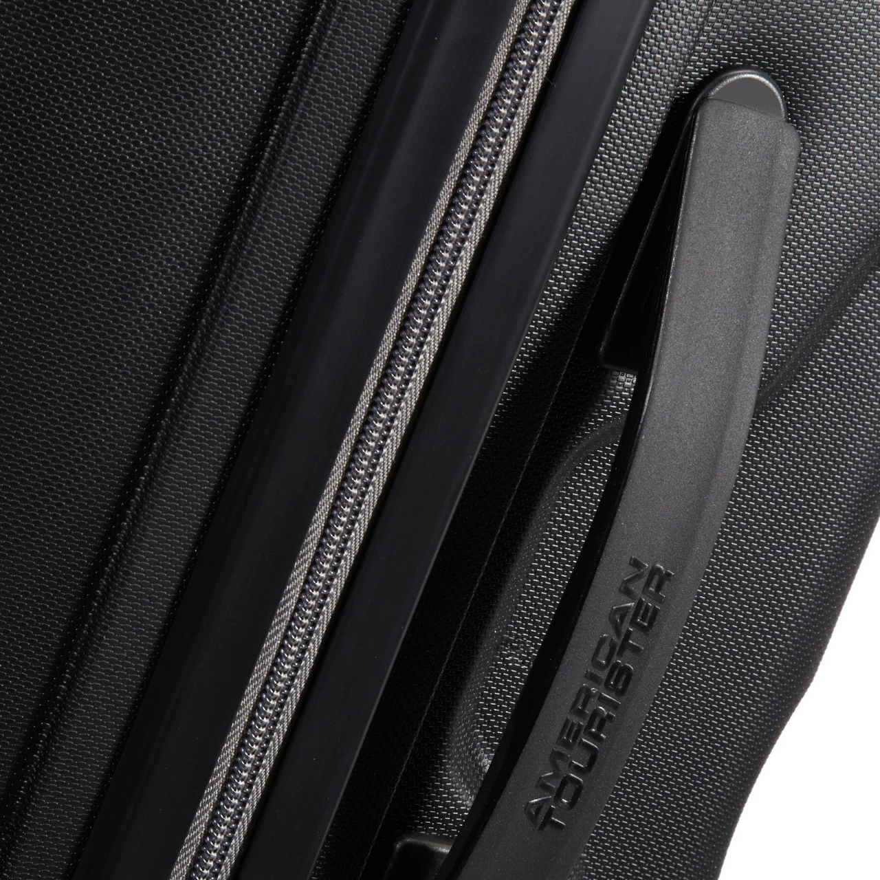 American Tourister Bon Air 2 Piece Luggage Set - 66cm X 2 - Image 13