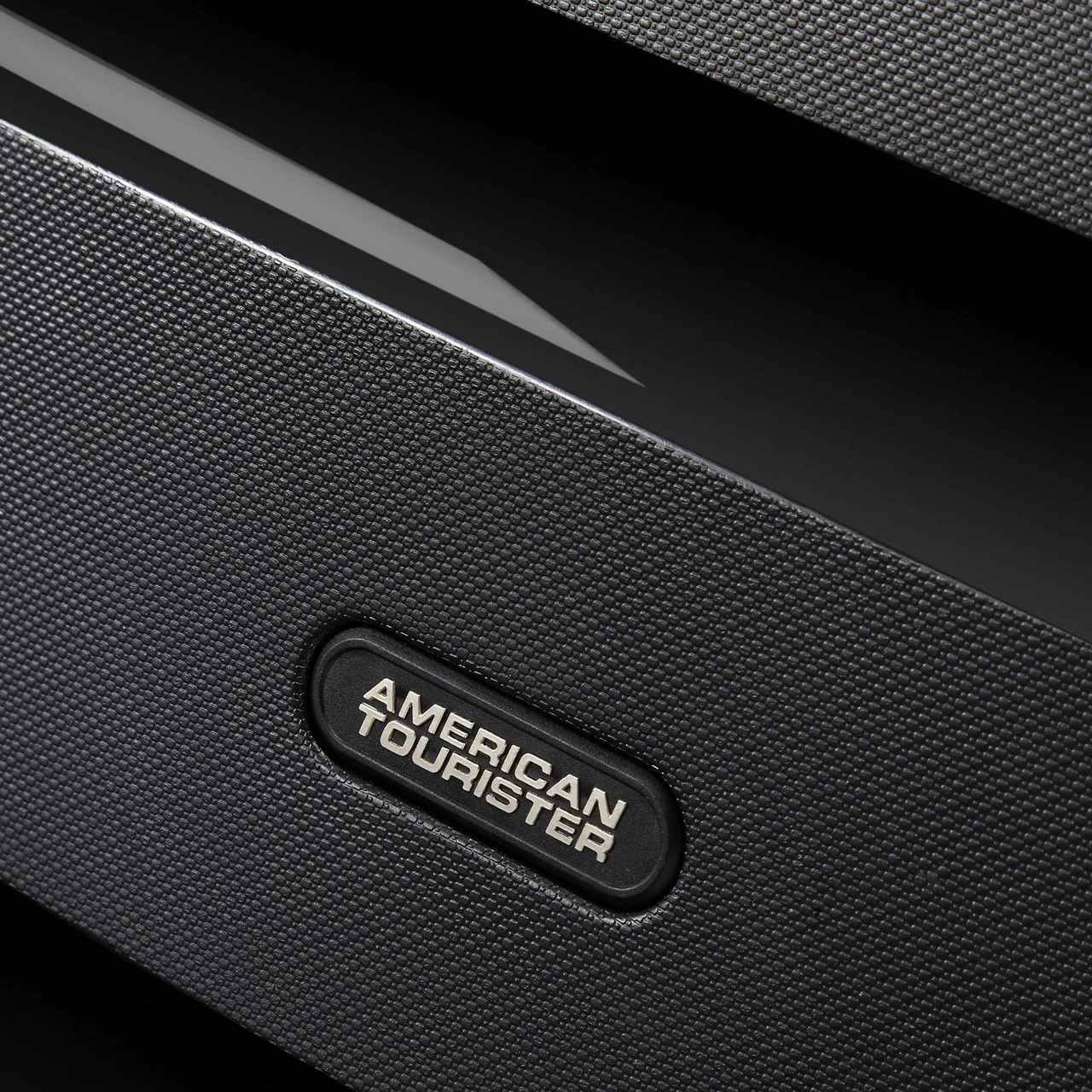 American Tourister Bon Air 2 Piece Luggage Set - 66cm X 2 - Image 10