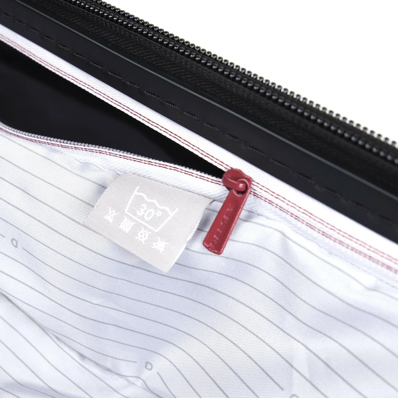 Delsey Segur 2.0 4 Wheel Suitcase - 70cm - Image 18