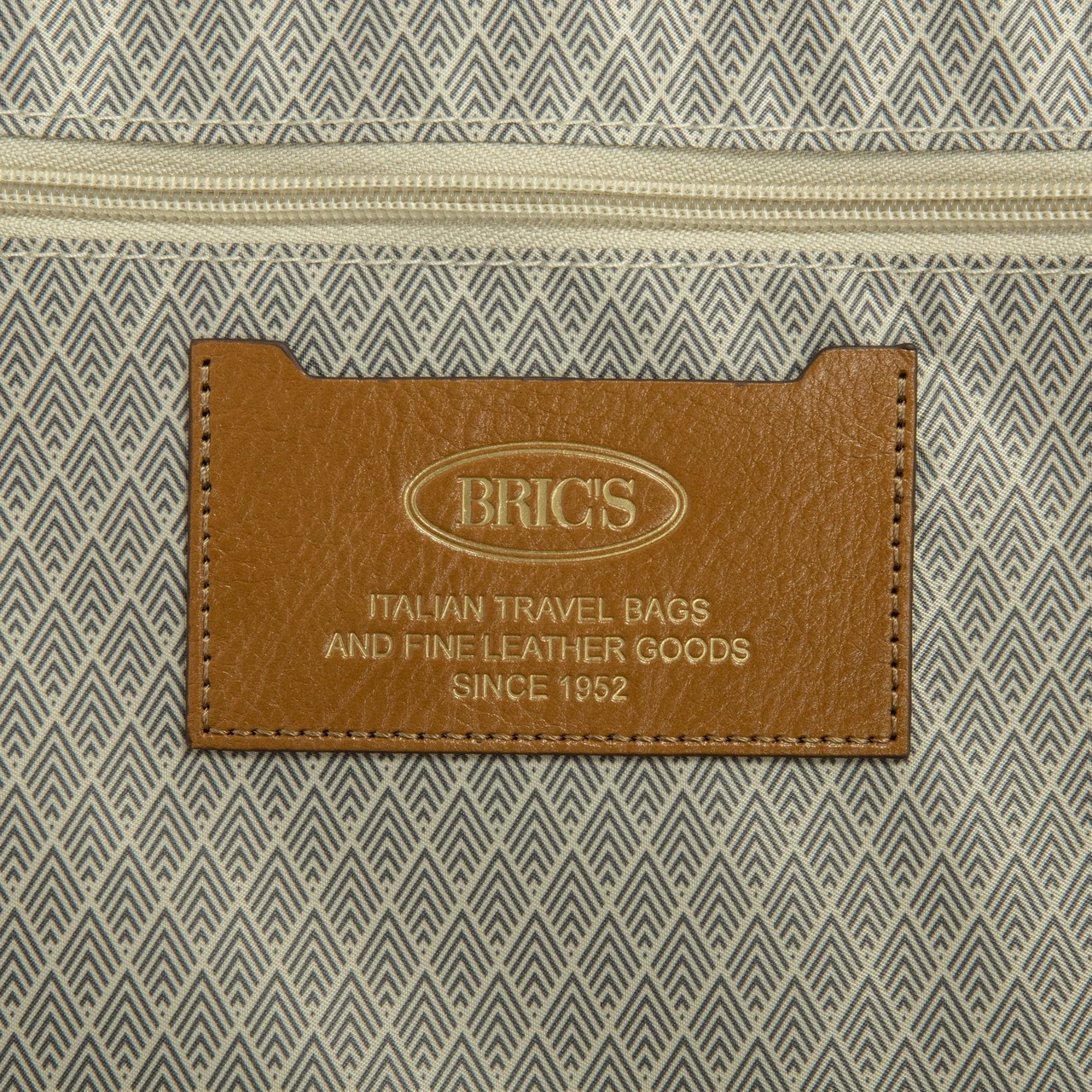 Bric's Bellagio 2 4 Wheel Travel Trunk - 76cm - Image 13